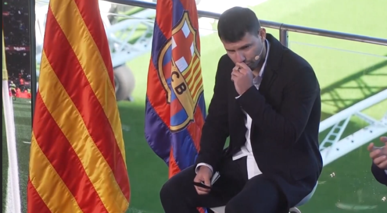 Em lágrimas, Agüero anuncia aposentadoria do futebol após problemas cardíaco