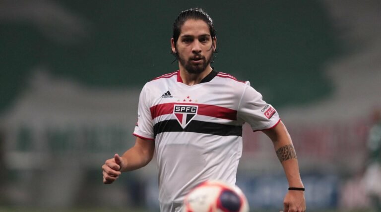 Grêmio negocia contratação de Martín Benítez, ex-São Paulo