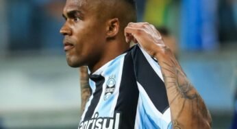 Douglas Costa já tem acerto com o Corinthians, afirma jornalista