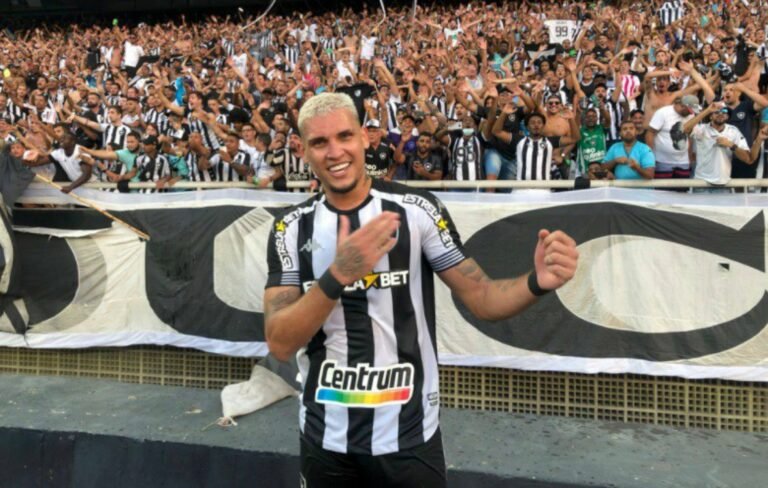 Palmeiras avança e fica próximo de contratar Rafael Navarro