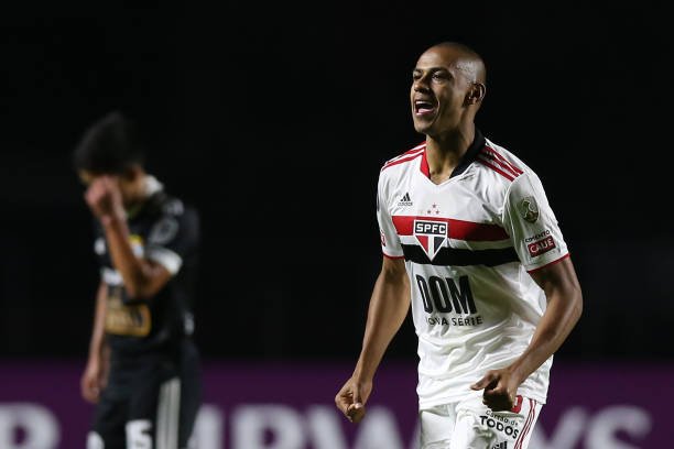 Grêmio encaminha a contratação do zagueiro Bruno Alves, diz site