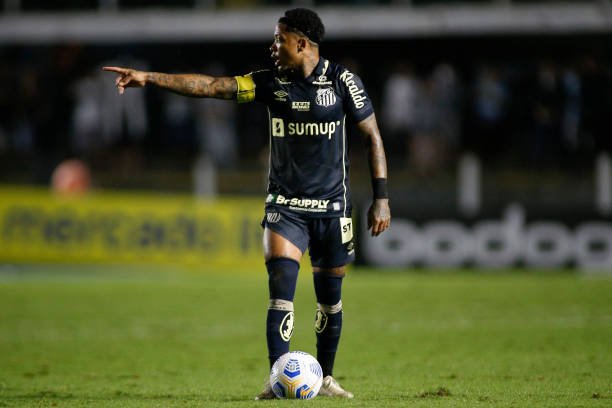 Inter faz nova proposta ao Santos para contratar Marinho, diz jornalista