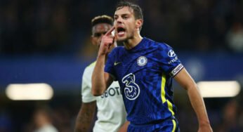 Alvo do Barcelona, Azpilicueta quer permanecer no Chelsea