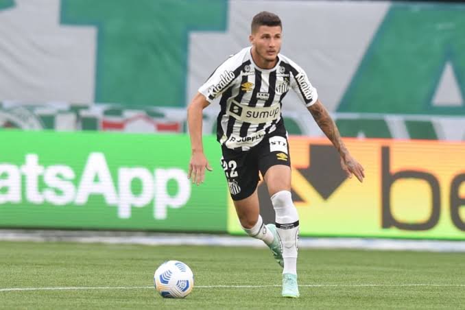 Titular da zaga de Carille, Danilo Boza ainda é dúvida para 2022, entenda