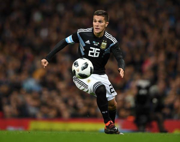 Inter negocia a contratação de lateral-direito argentino, diz jornalista