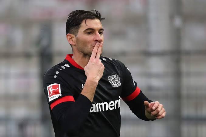 Empresário de Lucas Alario nega contato do Palmeiras pelo atacante