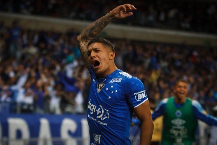 Cruzeiro tenta investida por Lucas Romero, mas valores afastam o interesse