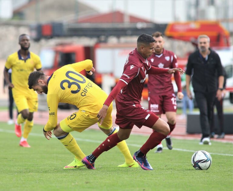Allyson destaca briga por acesso na segunda liga da Turquia