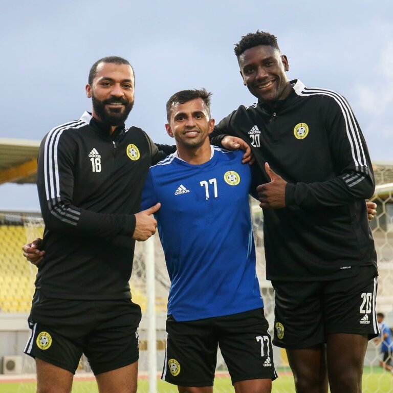 Wanderson foca em sequência positiva na Arábia Saudita