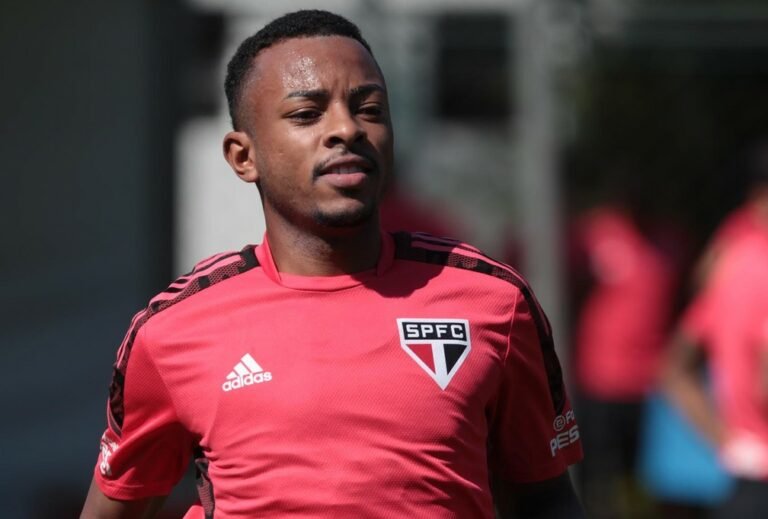 Bayer Leverkusen faz sondagem por Wellington, do São Paulo