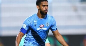A pedido de Carille, Santos faz sondagem por ex-zagueiro do Corinthians