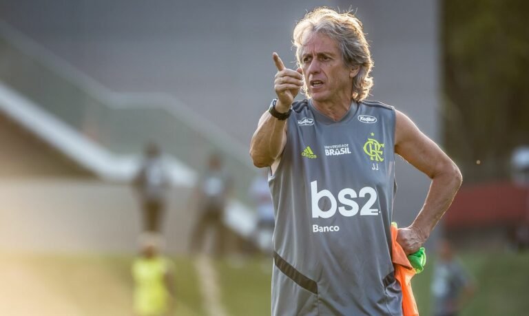 Neto diz que Jorge Jesus queria assumir o Corinthians; situação financeira impediu acerto