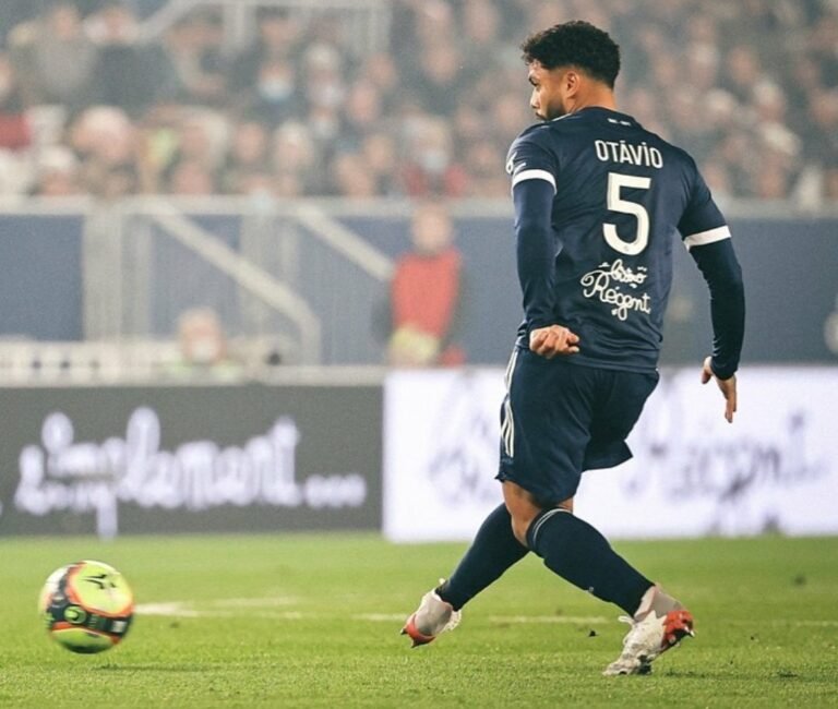 Clube russo pode dar “chapéu” no Atlético Mineiro por volante