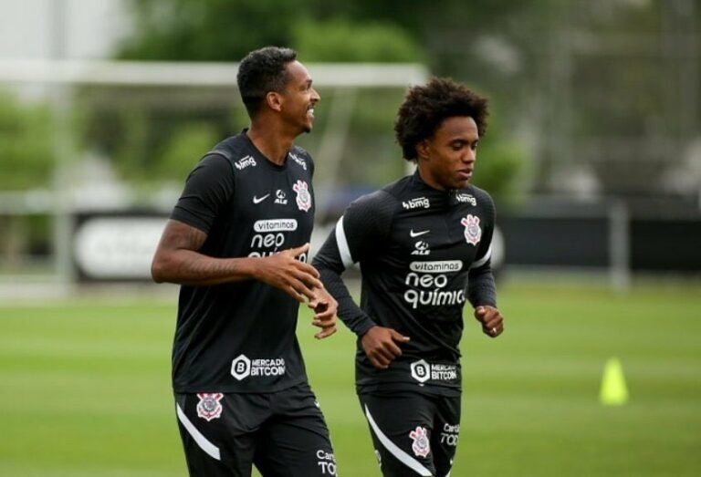 Willian e Jô testam positivo pra Covid-19