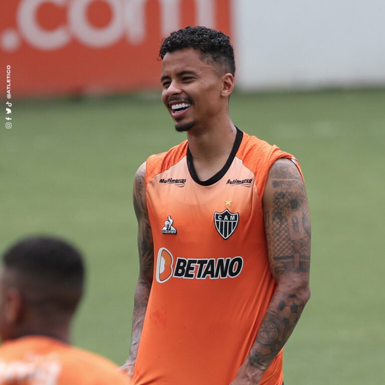 Allan se recupera da Covid-19 e reintegra elenco do Atlético