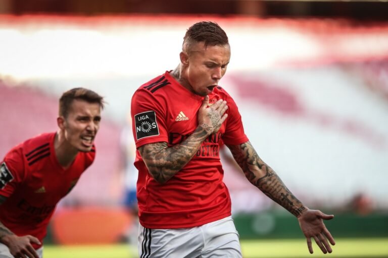 Flamengo prepara oferta de R$ 80,5 milhões para contratar Everton Cebolinha