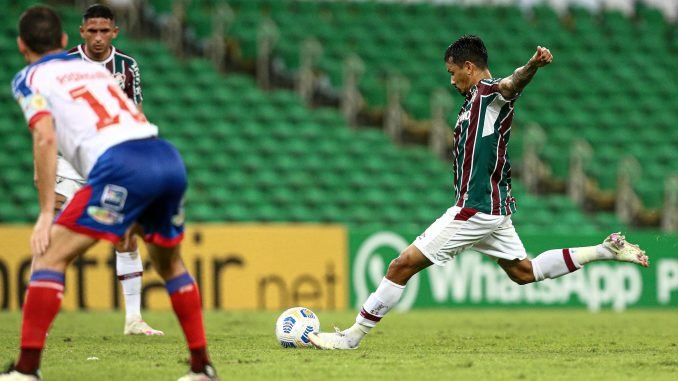 Lucca não é mais jogador do Fluminense, diz repórter