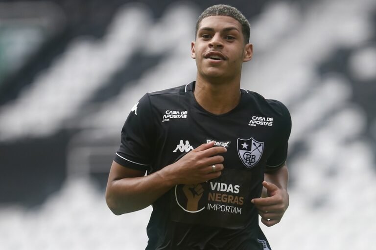 São Paulo tentou contratar ex-joia do Botafogo