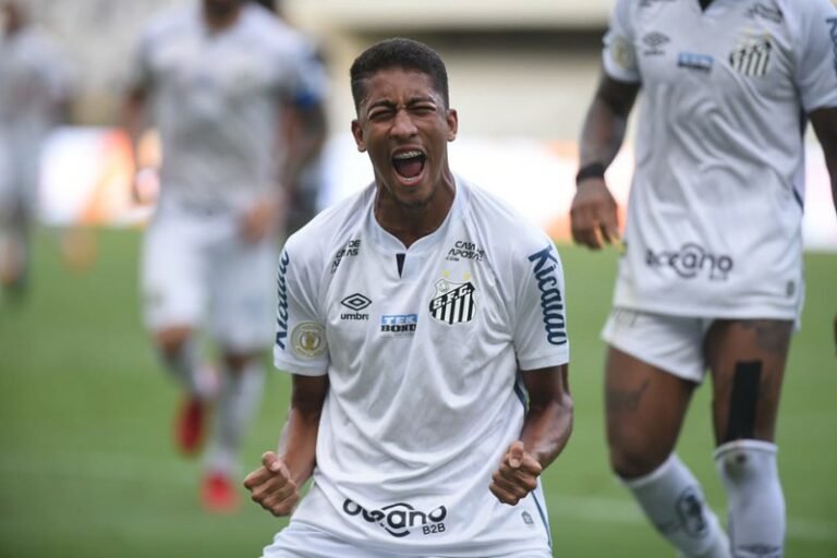Santos acerta empréstimo de Bruno Marques para clube português