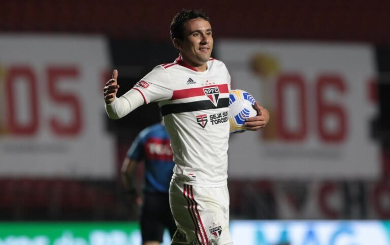 Pablo cobra dívida de R$ 2,5 milhões para rescindir com São Paulo