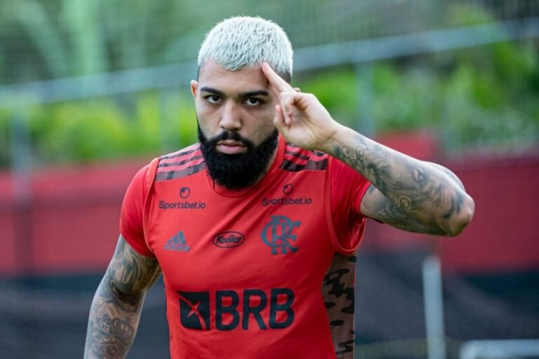 Empresário de Gabigol admite sondagem do Barcelona e palpita: “Cairia muito bem lá”