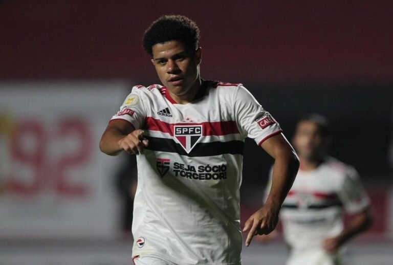 São Paulo recusa proposta de clube da MLS por Gabriel Sara
