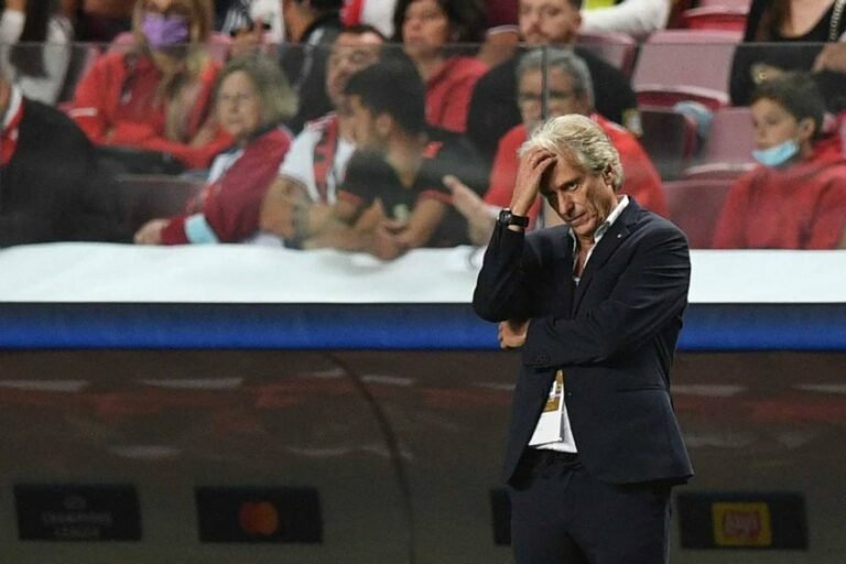 Atlético-MG tenta nova reunião com Jorge Jesus e avalia Coudet como opção