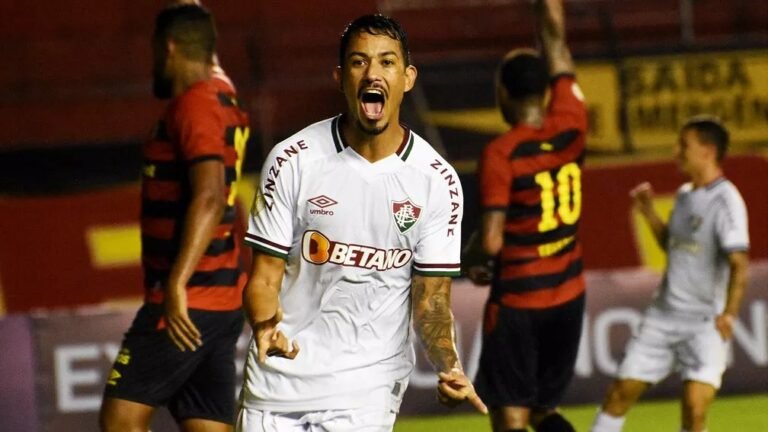 Fluminense acerta rescisão contratual com Lucca