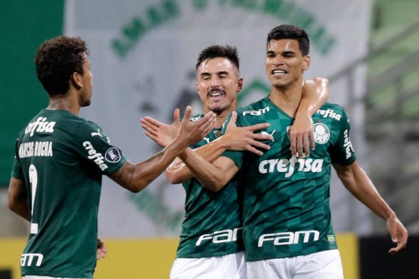 Danilo Barbosa deixa mensagem de gratidão ao Palmeiras em despedida