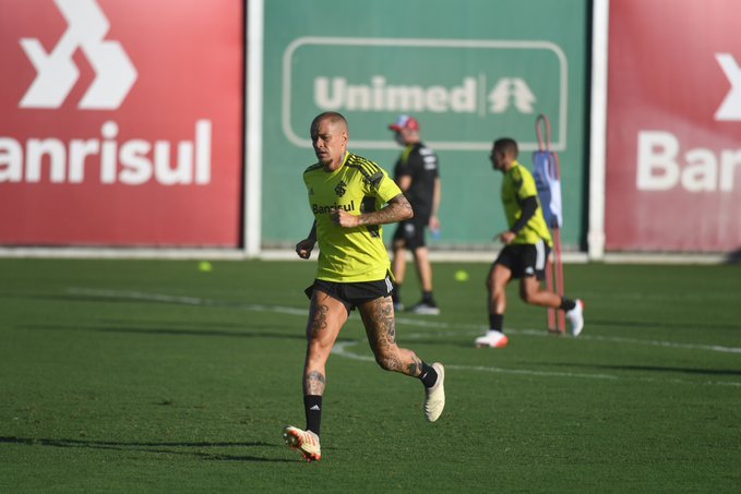 D’Alessandro não ocupará vaga de estrangeiro no elenco do Inter; entenda