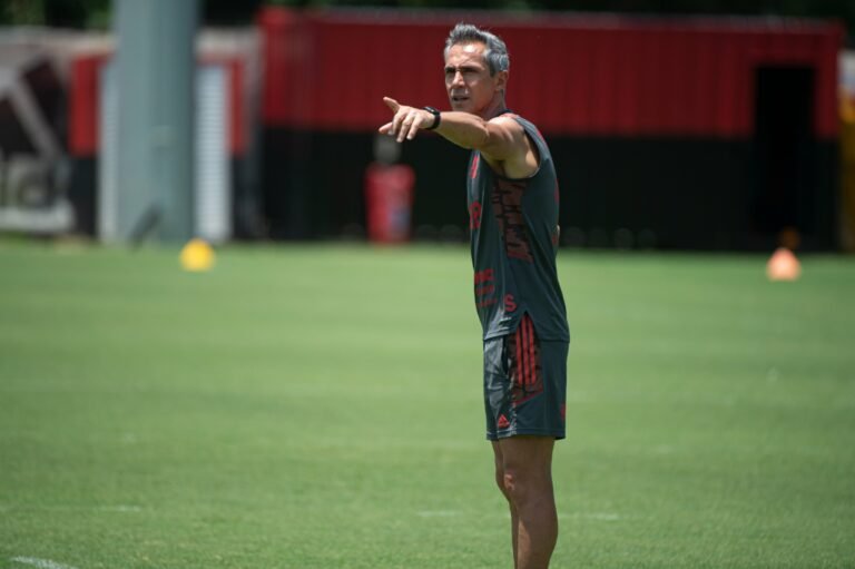 Paulo Sousa terá seis desfalques nesta semana de pré-temporada pelo Flamengo