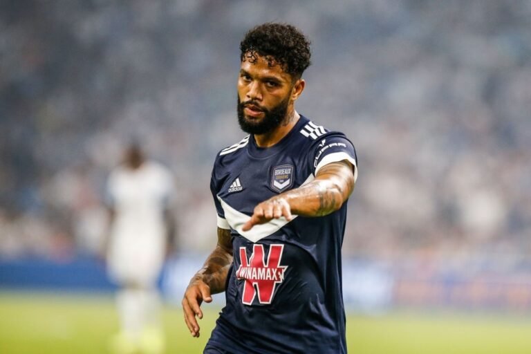 Otávio quer voltar a trabalhar com Paulo Sousa; Flamengo estuda contratação