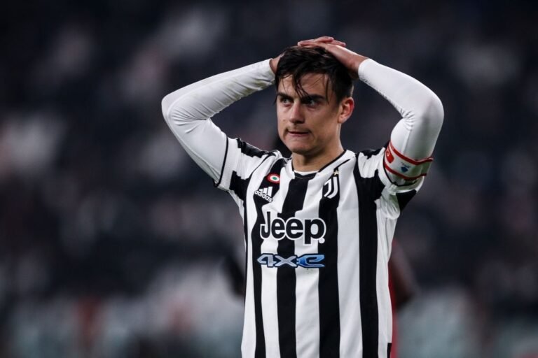 Barcelona planeja contratar Dybala de graça; renovação com Juventus segue indefinida