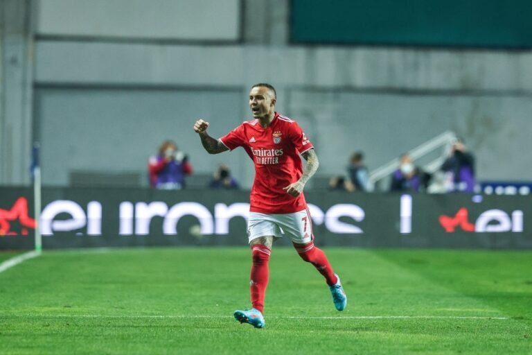 Chegada de Marinho ao Flamengo não impede contratação de Cebolinha