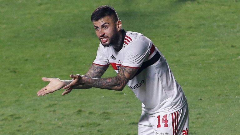 São Paulo encaminha empréstimo de Liziero ao Inter; veja detalhes