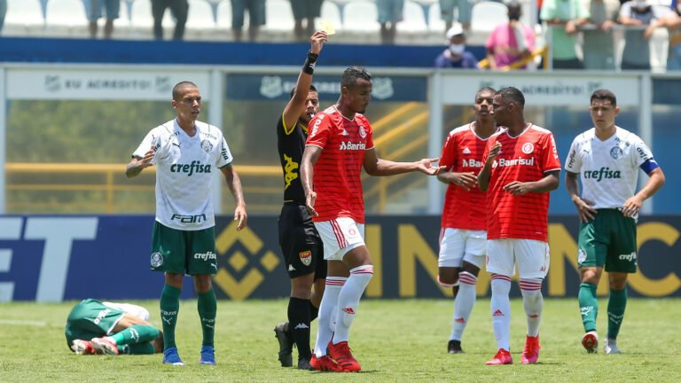 Internacional envia ofício à FPF para entender critérios de isolamento após escalação de dupla do Palmeiras