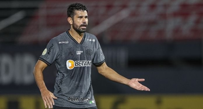 Corinthians não comunicou ao estafe de Diego Costa a desistência da contratação