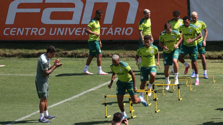 Abel faz mais um treino com elenco completo e terá força máxima na estreia do Paulistão
