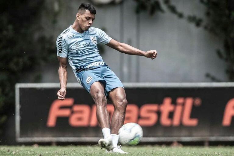 Tailson é inscrito na “lista A” no Campeonato Paulista; restam 3 vagas