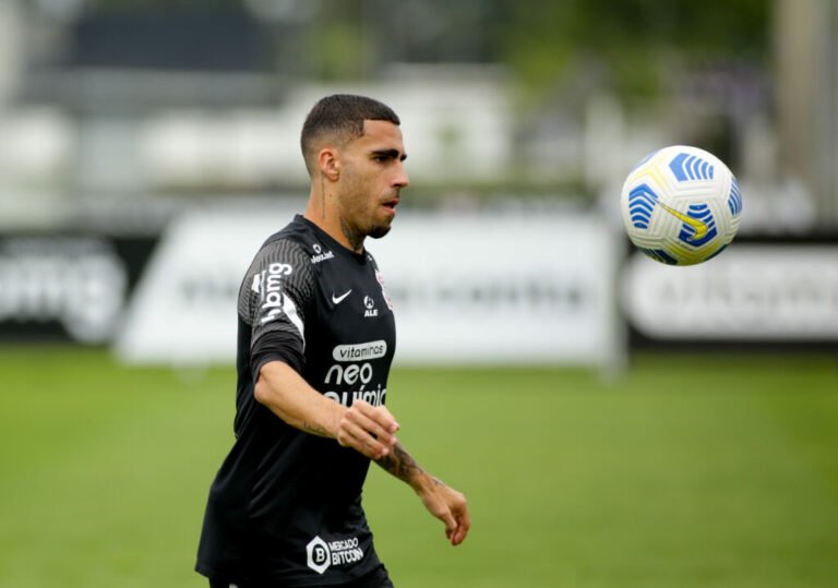 Presidente do Inter confirma o interesse em Gabriel e elogia o volante: “É um grande jogador”