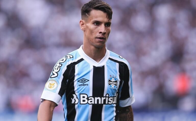 Ferreira surge como opção no Flamengo caso Michael seja vendido