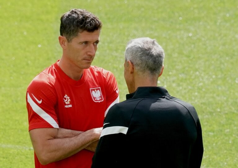 Lewandowski fala sobre rescisão de Paulo Sousa: “Foi um choque e uma grande decepção”