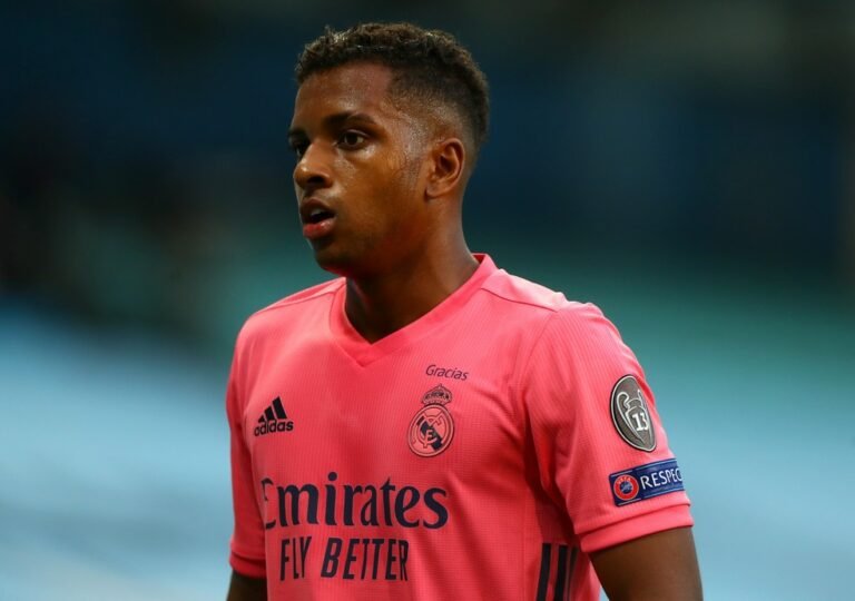 Rodrygo afirma que as portas estão abertas para chegada de Mbappé no Real