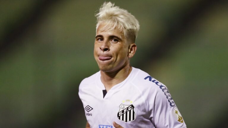 Especulado em Flamengo e São Paulo, Soteldo encaminha acerto com clube mexicano