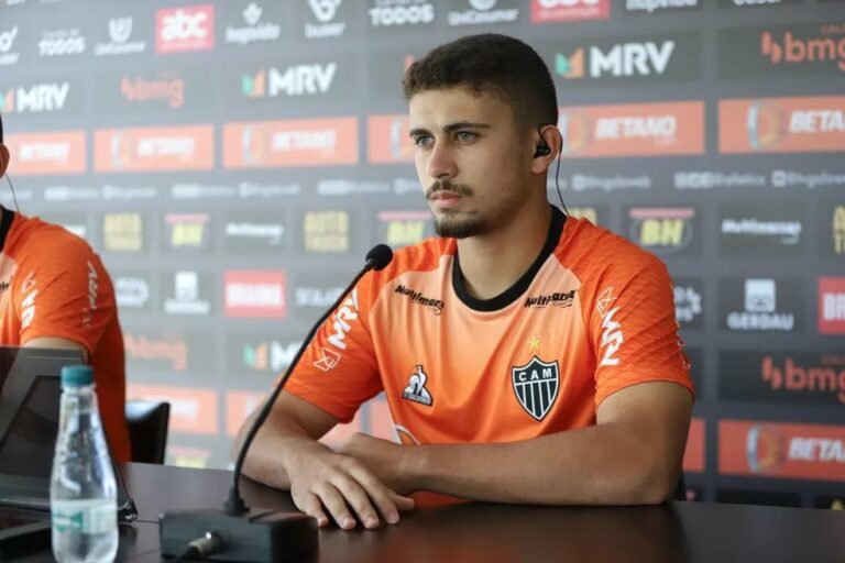 Atlético-MG desiste de venda, e Luiz Felipe será reintegrado ao elenco