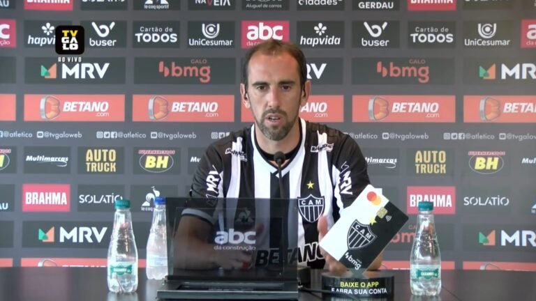 Diego Godín revela o que o fez assinar com o Atlético Mineiro, e cita propostas de outros clubes