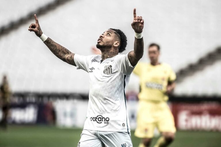 Dirigente do Santos nega proposta do Flamengo por Marinho: “Não chegou nada”