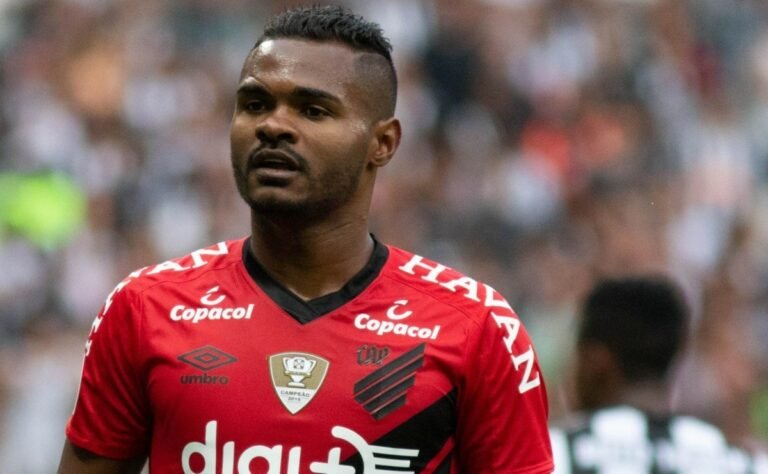 São Paulo dá ‘chapéu’ no Inter e fecha contratação de Nikão