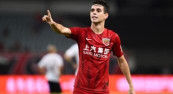Oscar continua negociações com Barcelona, porém, questão salarial é entrave; Jogador tenta rescisão de seu contrato com o Shangai SIPG