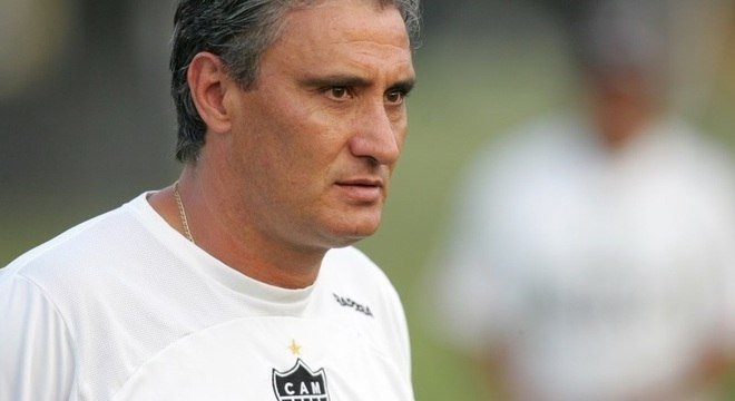 Tite relembra fracasso em passagem pelo Atlético Mineiro: “Único trabalho da minha vida que gostaria de ter feito e fracassei”